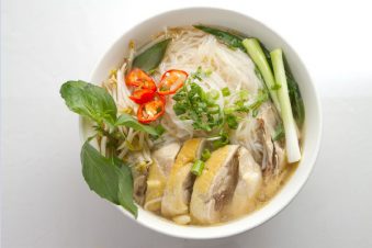 Cách nấu phở gà - Công thức nấu phở gà